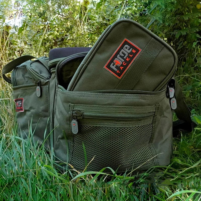 Forge Outsider Carryall Bag Asztaltetős Hordtáska